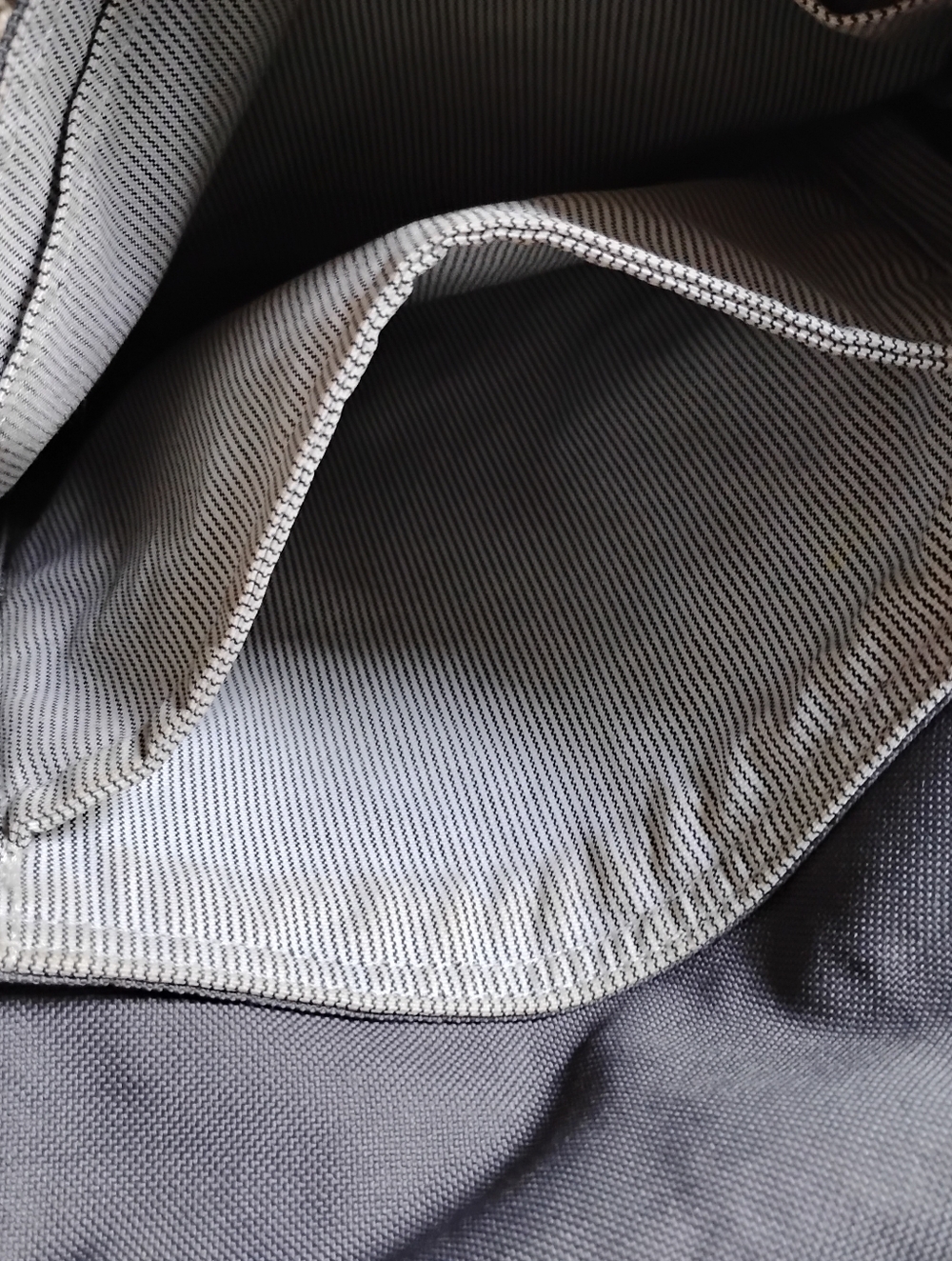 Carhartt Grey Crossbody - Picture 9 of 10